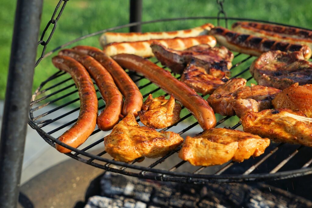 https://pixabay.com/de/photos/grillen-grill-grillfleisch-party-5235281/